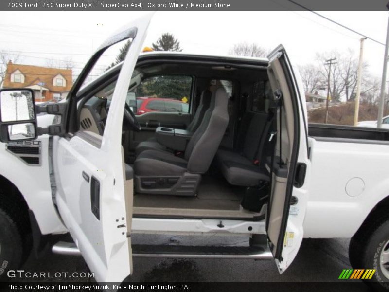 Oxford White / Medium Stone 2009 Ford F250 Super Duty XLT SuperCab 4x4