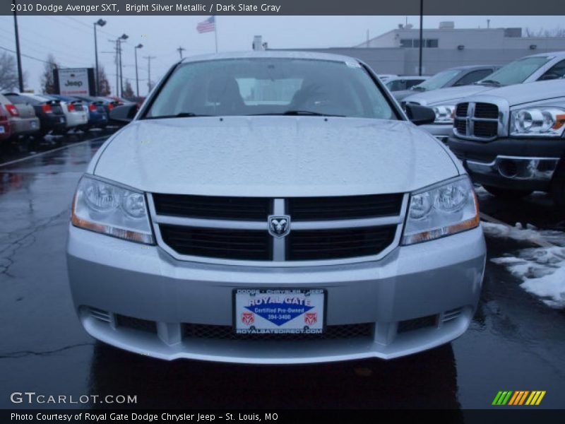 Bright Silver Metallic / Dark Slate Gray 2010 Dodge Avenger SXT