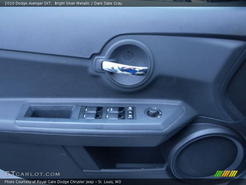 Bright Silver Metallic / Dark Slate Gray 2010 Dodge Avenger SXT
