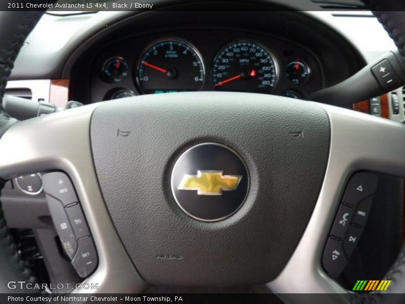Black / Ebony 2011 Chevrolet Avalanche LS 4x4