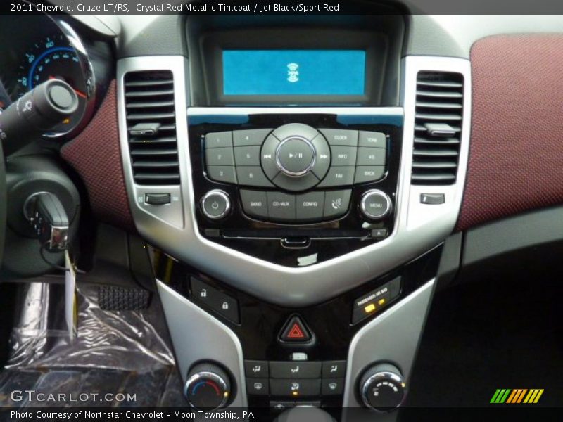 Controls of 2011 Cruze LT/RS