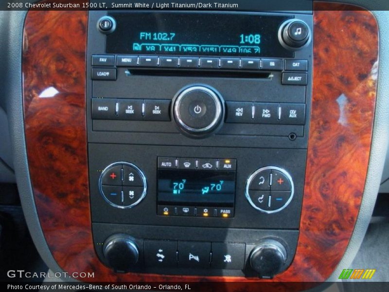 Controls of 2008 Suburban 1500 LT