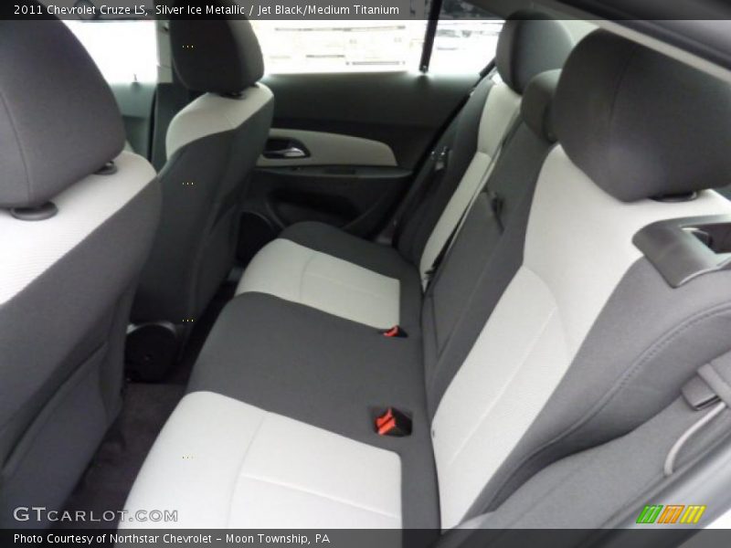 Silver Ice Metallic / Jet Black/Medium Titanium 2011 Chevrolet Cruze LS