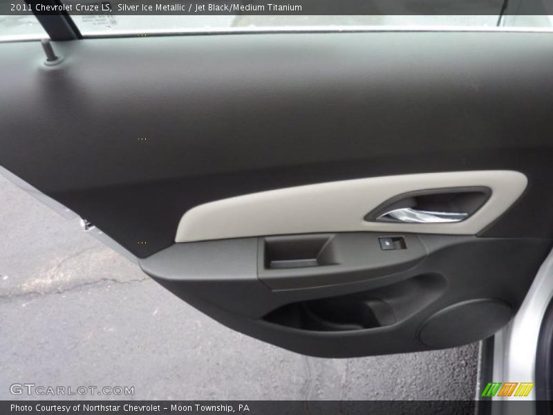 Silver Ice Metallic / Jet Black/Medium Titanium 2011 Chevrolet Cruze LS