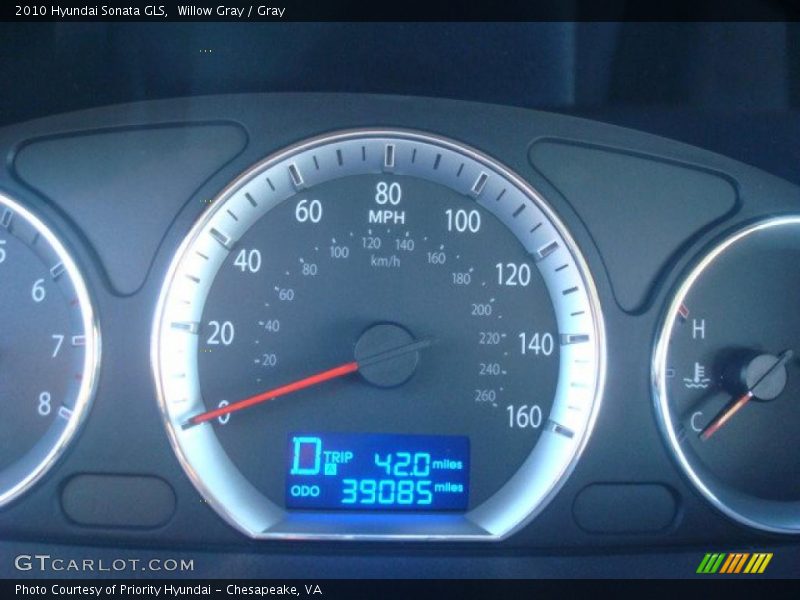 Willow Gray / Gray 2010 Hyundai Sonata GLS