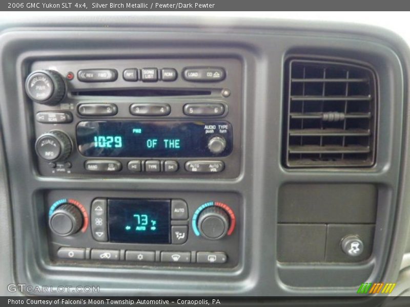 Silver Birch Metallic / Pewter/Dark Pewter 2006 GMC Yukon SLT 4x4