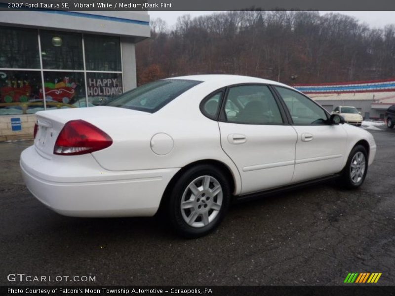 Vibrant White / Medium/Dark Flint 2007 Ford Taurus SE