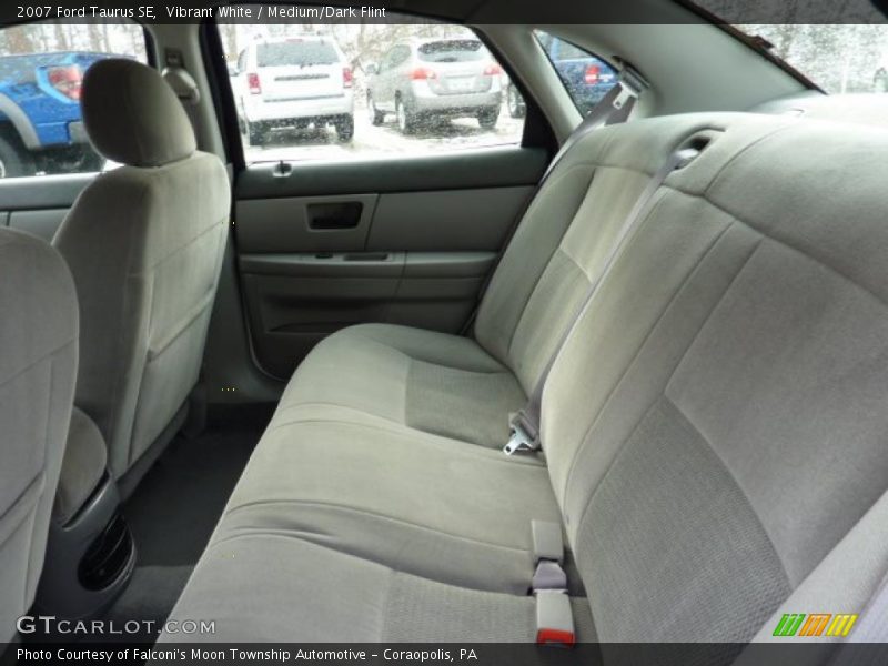 Vibrant White / Medium/Dark Flint 2007 Ford Taurus SE
