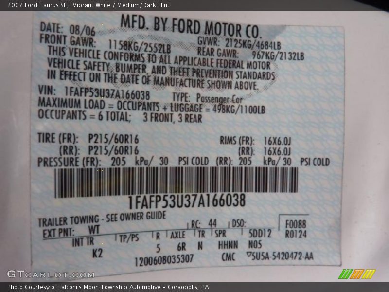 Vibrant White / Medium/Dark Flint 2007 Ford Taurus SE