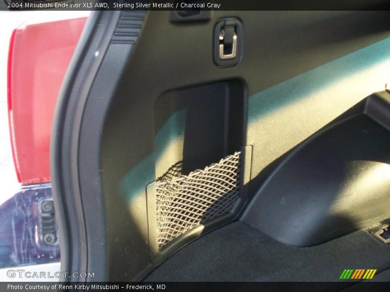 Sterling Silver Metallic / Charcoal Gray 2004 Mitsubishi Endeavor XLS AWD