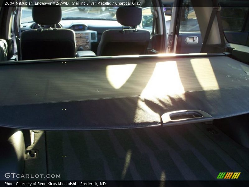 Sterling Silver Metallic / Charcoal Gray 2004 Mitsubishi Endeavor XLS AWD