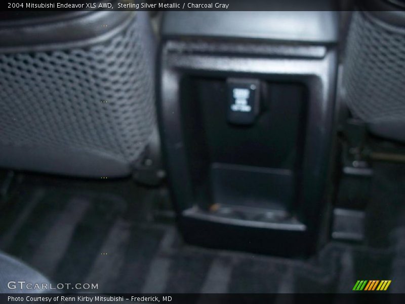 Sterling Silver Metallic / Charcoal Gray 2004 Mitsubishi Endeavor XLS AWD