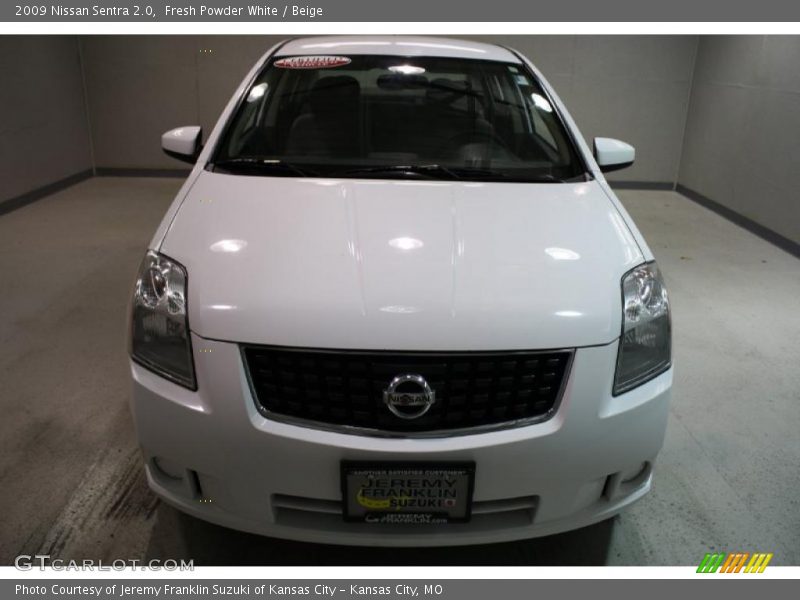 Fresh Powder White / Beige 2009 Nissan Sentra 2.0
