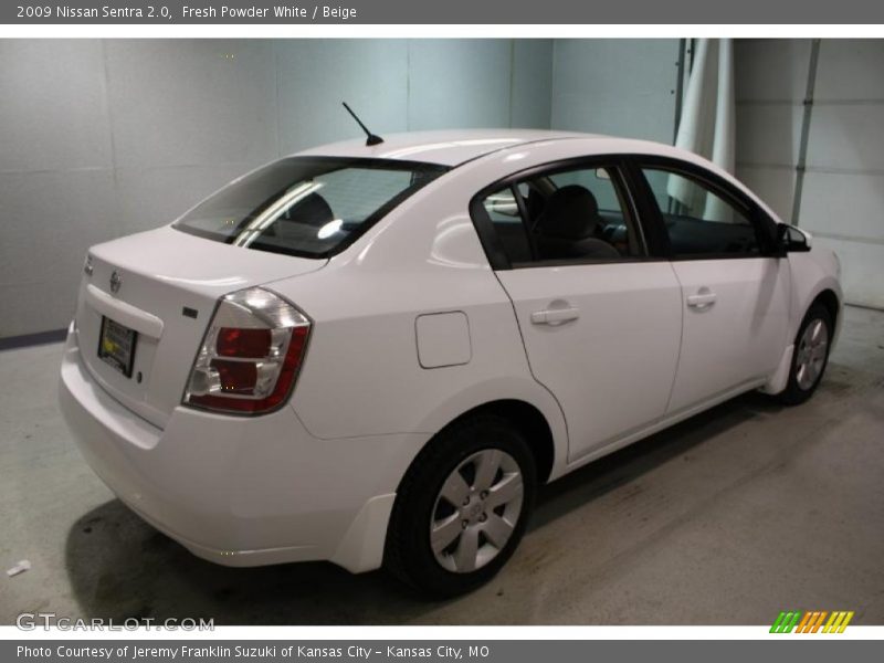 Fresh Powder White / Beige 2009 Nissan Sentra 2.0