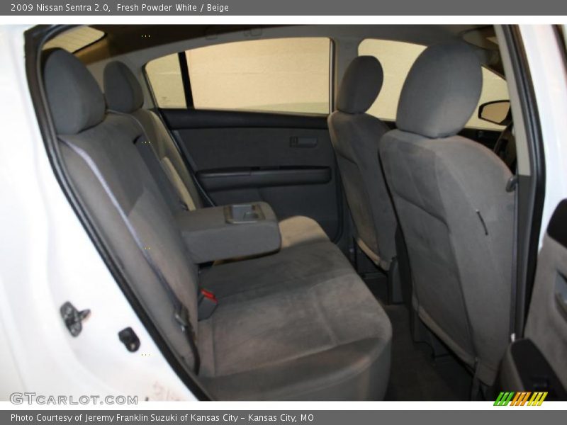 Fresh Powder White / Beige 2009 Nissan Sentra 2.0