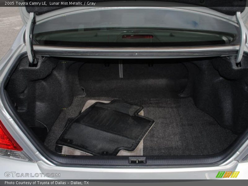 Lunar Mist Metallic / Gray 2005 Toyota Camry LE