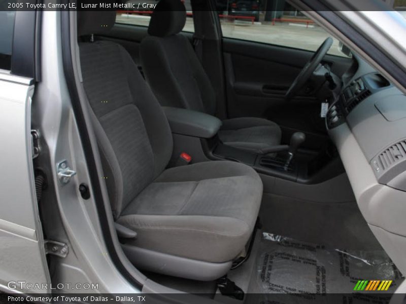 Lunar Mist Metallic / Gray 2005 Toyota Camry LE