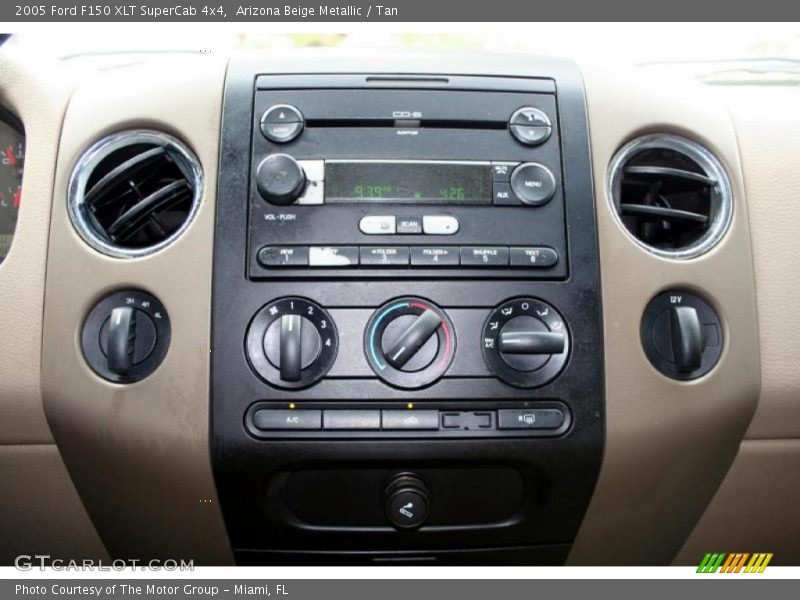 Arizona Beige Metallic / Tan 2005 Ford F150 XLT SuperCab 4x4