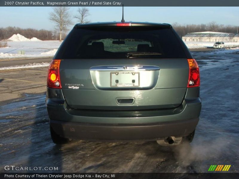Magnesium Green Pearl / Pastel Slate Gray 2007 Chrysler Pacifica