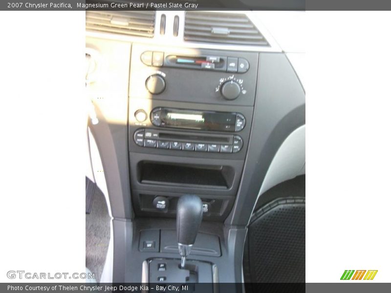 Magnesium Green Pearl / Pastel Slate Gray 2007 Chrysler Pacifica