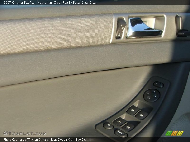Magnesium Green Pearl / Pastel Slate Gray 2007 Chrysler Pacifica