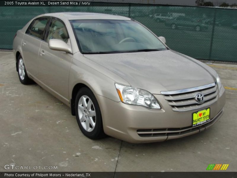 Desert Sand Mica / Ivory 2005 Toyota Avalon XL