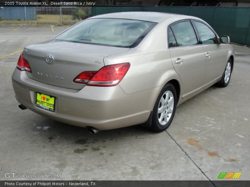 Desert Sand Mica / Ivory 2005 Toyota Avalon XL