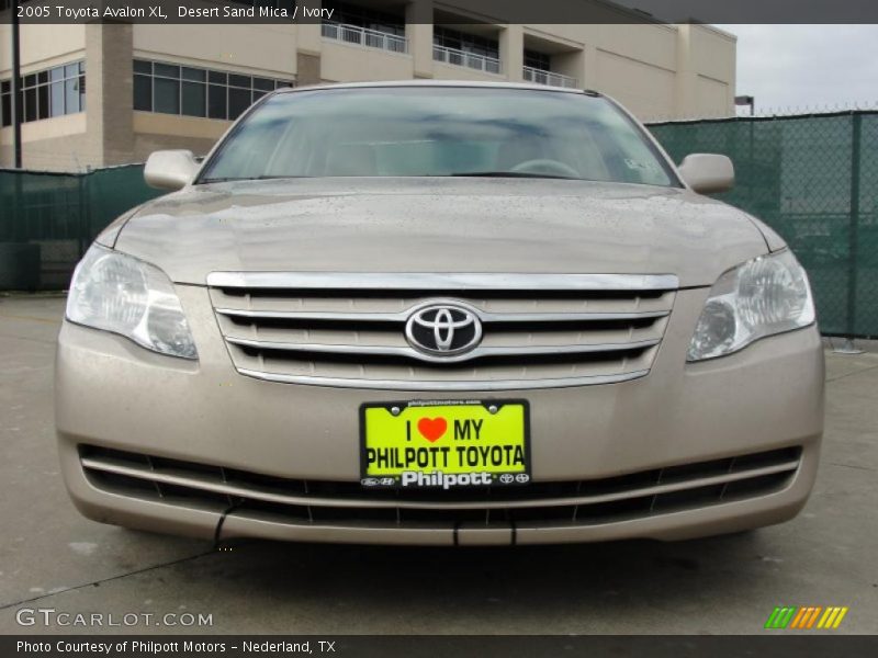 Desert Sand Mica / Ivory 2005 Toyota Avalon XL