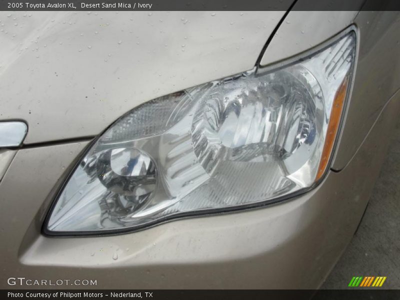 Desert Sand Mica / Ivory 2005 Toyota Avalon XL