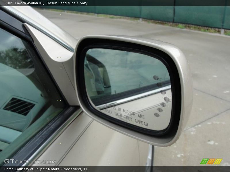 Desert Sand Mica / Ivory 2005 Toyota Avalon XL