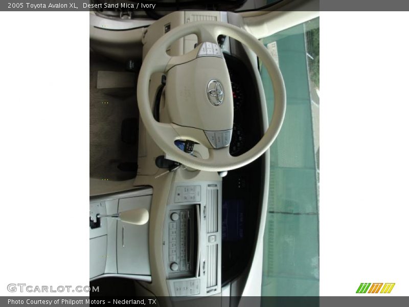 Desert Sand Mica / Ivory 2005 Toyota Avalon XL