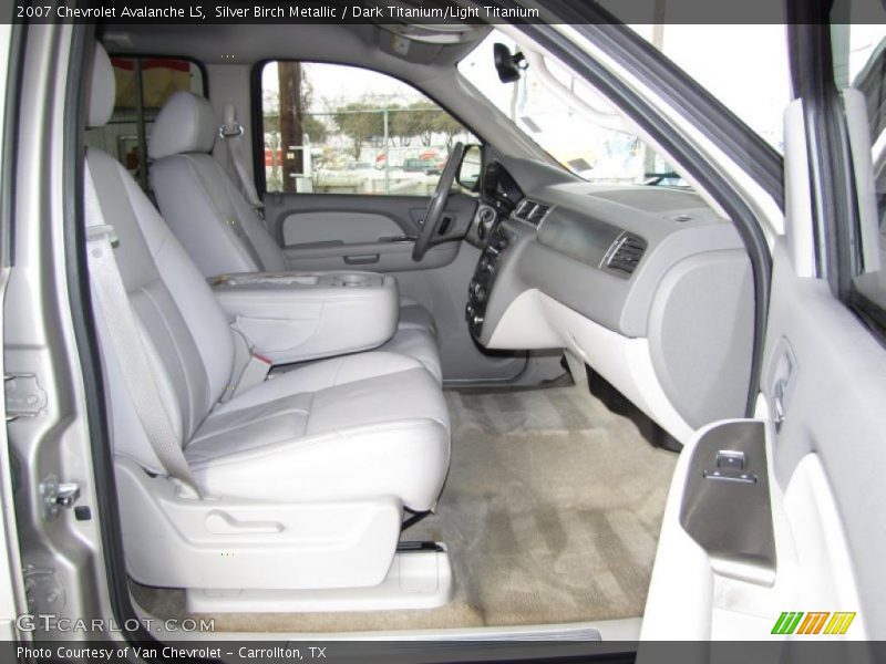 Silver Birch Metallic / Dark Titanium/Light Titanium 2007 Chevrolet Avalanche LS