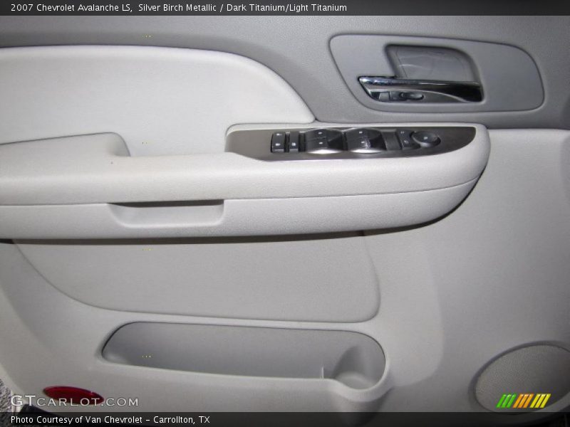 Silver Birch Metallic / Dark Titanium/Light Titanium 2007 Chevrolet Avalanche LS