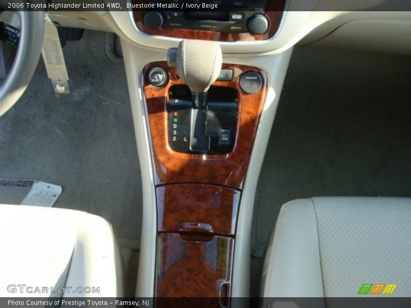 Bluestone Metallic / Ivory Beige 2006 Toyota Highlander Limited 4WD