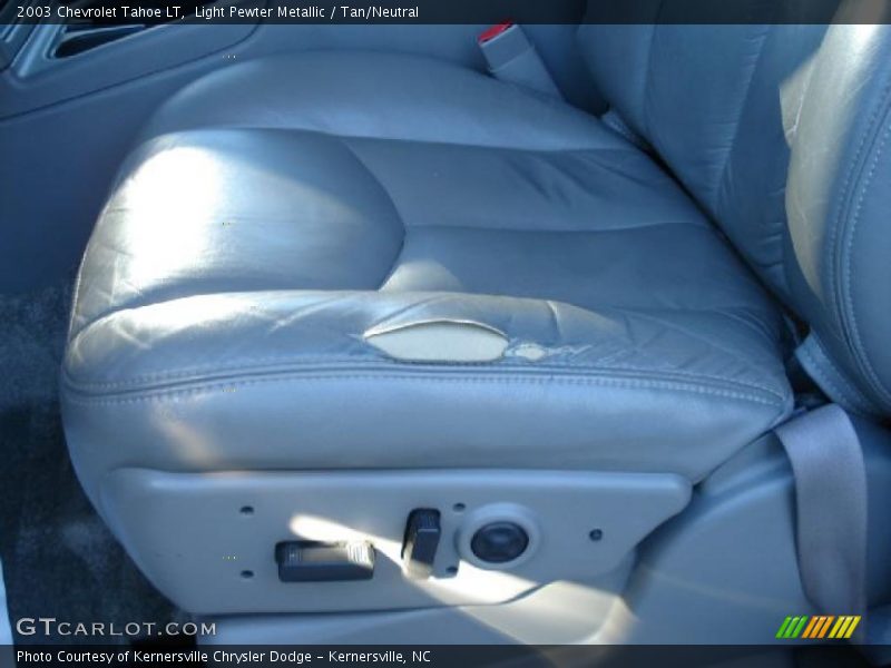 Light Pewter Metallic / Tan/Neutral 2003 Chevrolet Tahoe LT
