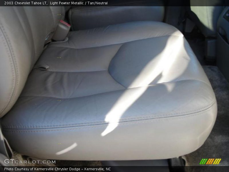 Light Pewter Metallic / Tan/Neutral 2003 Chevrolet Tahoe LT