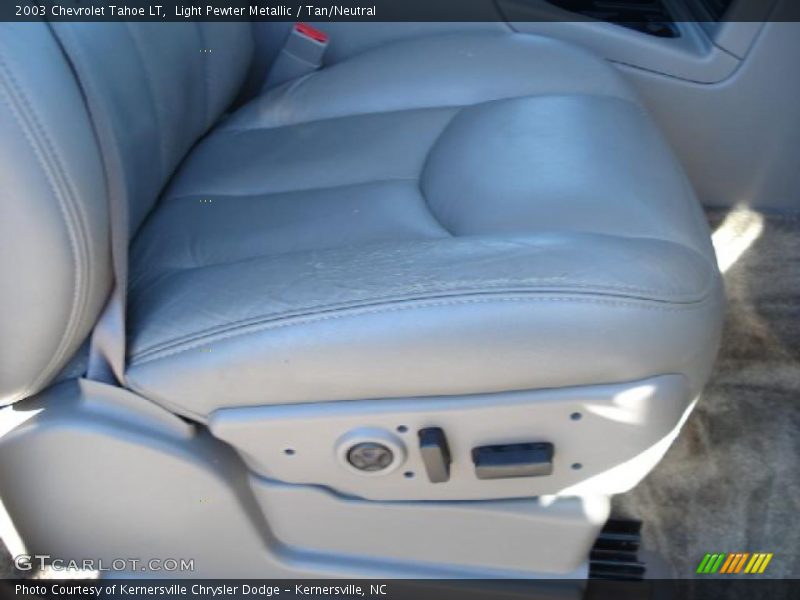 Light Pewter Metallic / Tan/Neutral 2003 Chevrolet Tahoe LT
