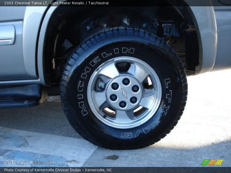 Light Pewter Metallic / Tan/Neutral 2003 Chevrolet Tahoe LT