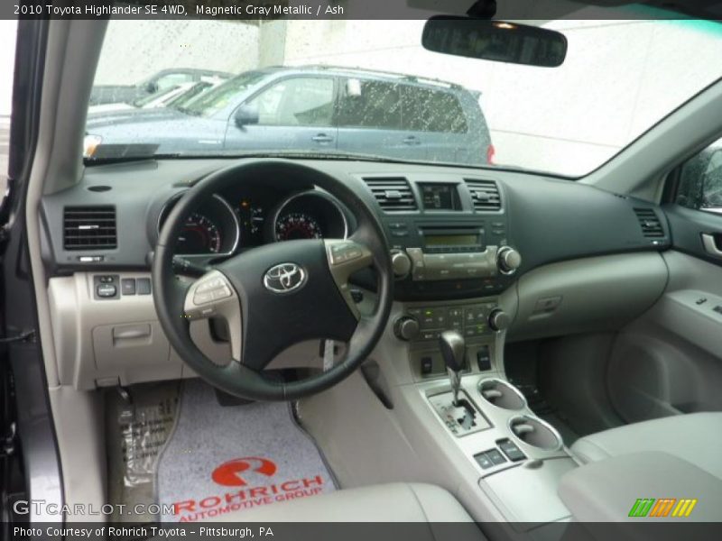 Magnetic Gray Metallic / Ash 2010 Toyota Highlander SE 4WD