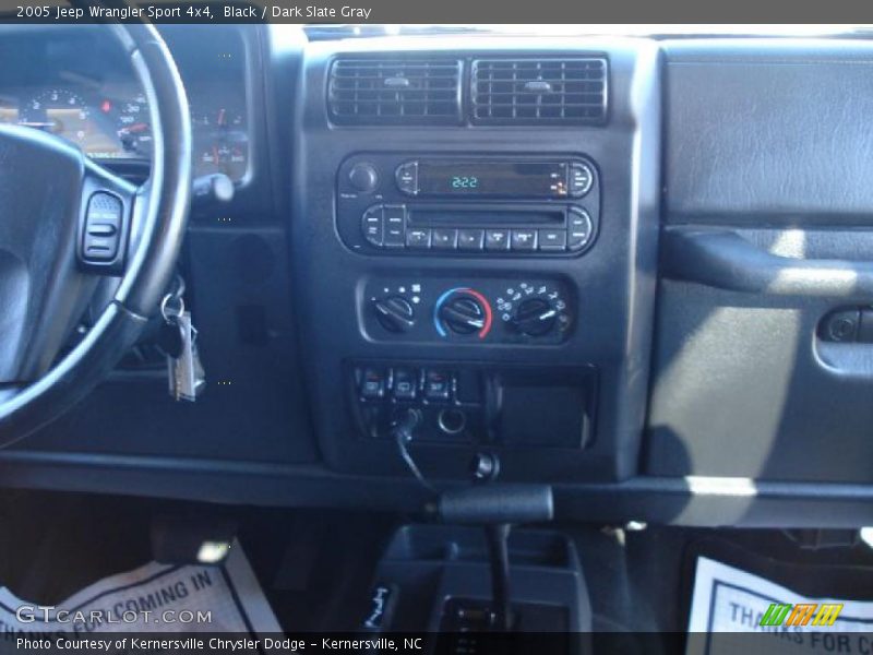 Black / Dark Slate Gray 2005 Jeep Wrangler Sport 4x4