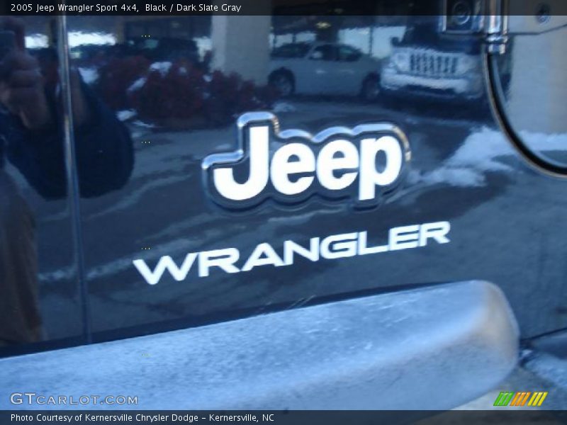 Black / Dark Slate Gray 2005 Jeep Wrangler Sport 4x4