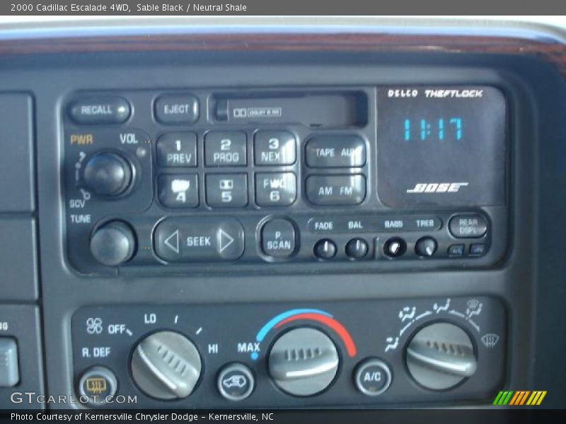 Sable Black / Neutral Shale 2000 Cadillac Escalade 4WD