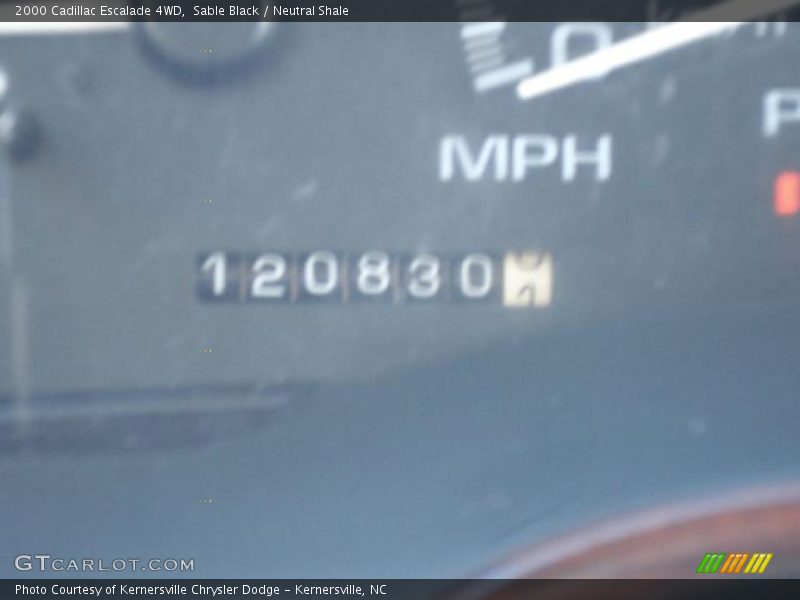 Sable Black / Neutral Shale 2000 Cadillac Escalade 4WD