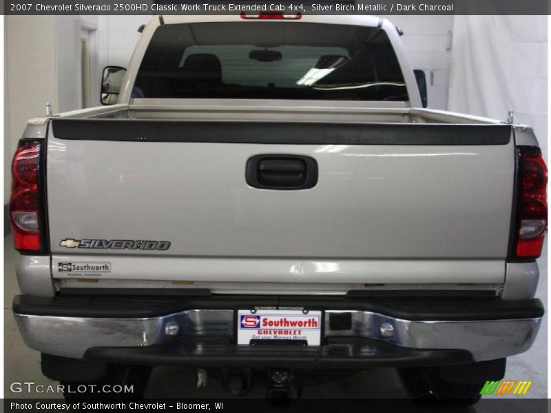 Silver Birch Metallic / Dark Charcoal 2007 Chevrolet Silverado 2500HD Classic Work Truck Extended Cab 4x4