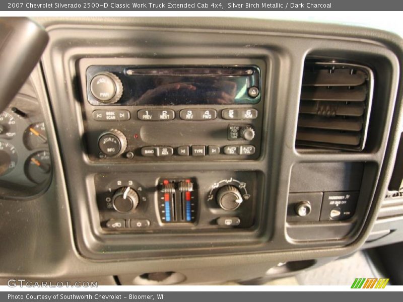 Silver Birch Metallic / Dark Charcoal 2007 Chevrolet Silverado 2500HD Classic Work Truck Extended Cab 4x4