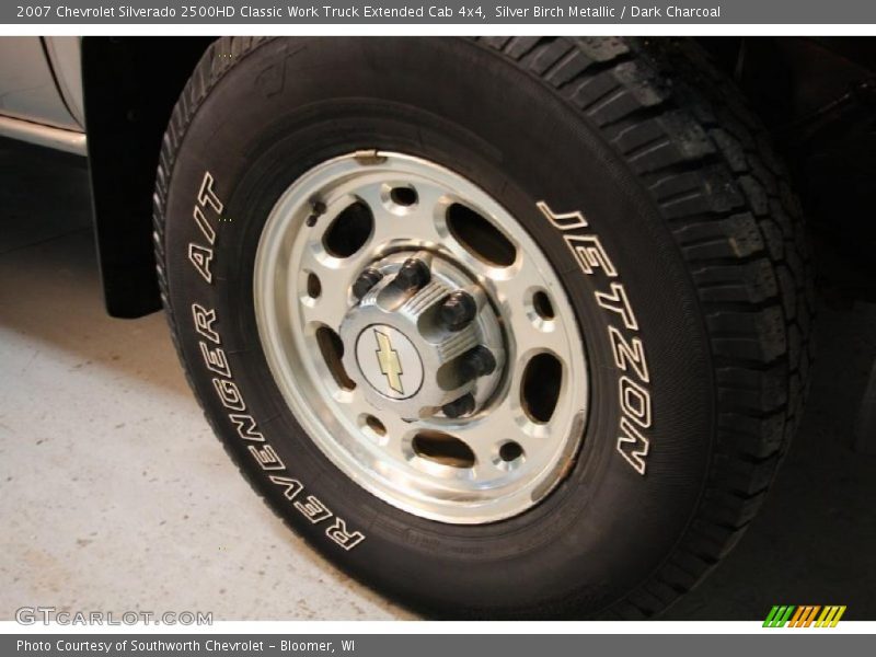 Silver Birch Metallic / Dark Charcoal 2007 Chevrolet Silverado 2500HD Classic Work Truck Extended Cab 4x4