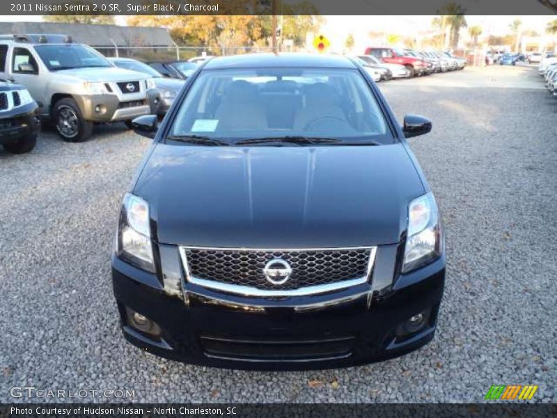 Super Black / Charcoal 2011 Nissan Sentra 2.0 SR