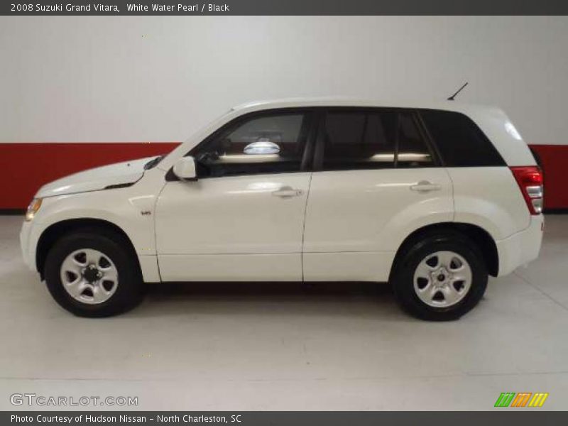 White Water Pearl / Black 2008 Suzuki Grand Vitara