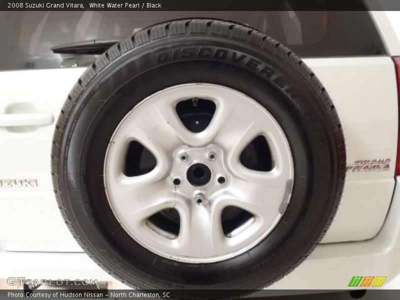 White Water Pearl / Black 2008 Suzuki Grand Vitara