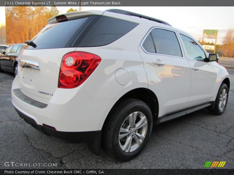 Summit White / Light Titanium/Jet Black 2011 Chevrolet Equinox LT